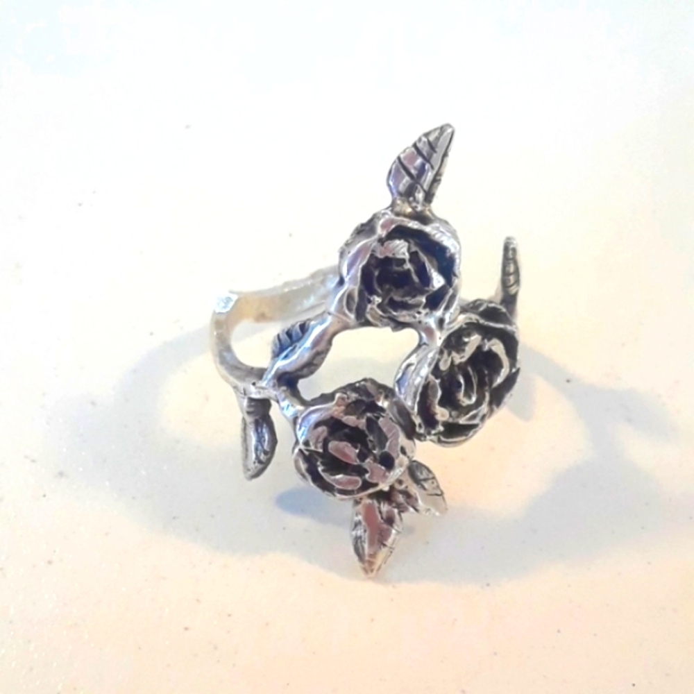 Sterling silver rose ring